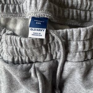 Old Navy Light Gray women’s Sweatpants with Drawstring